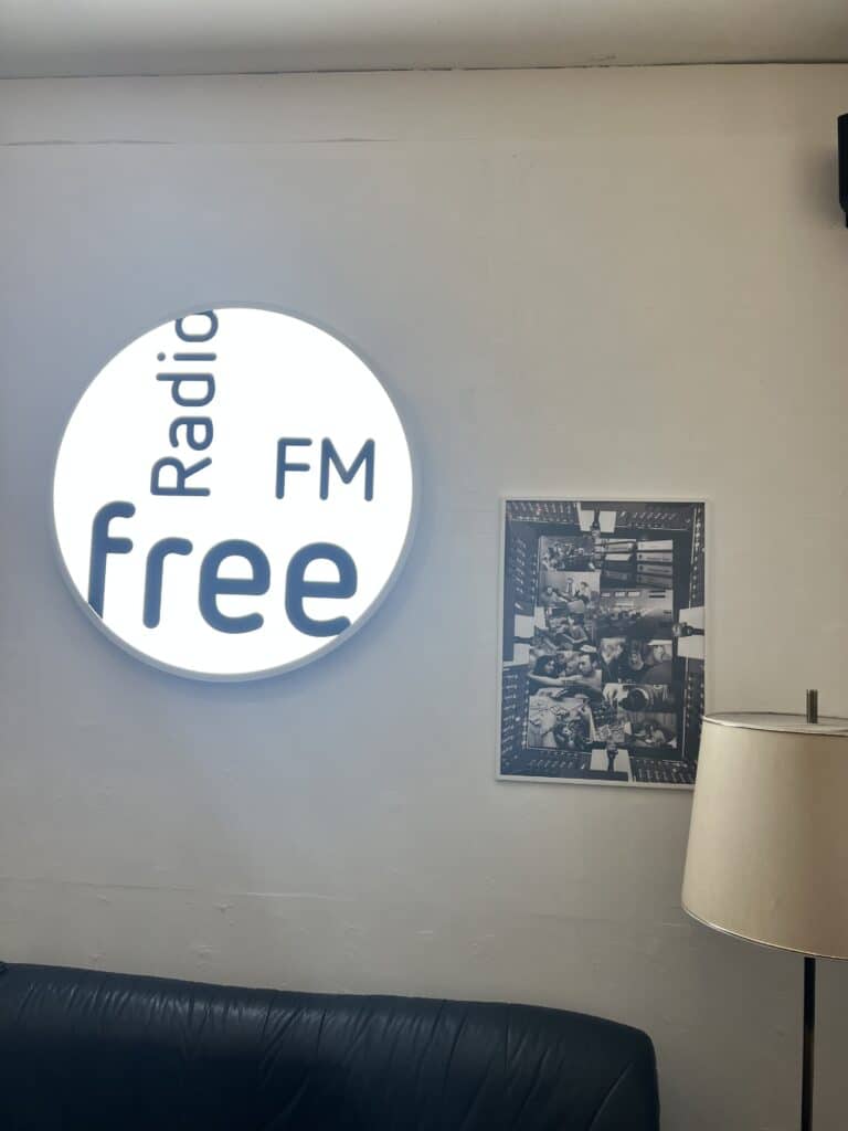 Bild des Radiosenders Radio freefm in Ulm direkt im Studio